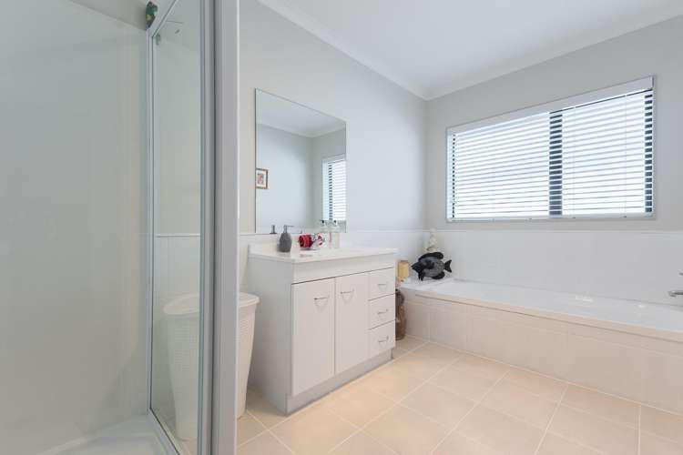2 Jeannie Way Waikanae Beach_10