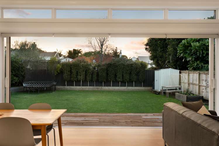 7 Huntingtree Avenue Sandringham_31