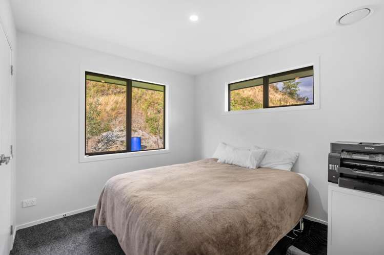 11 Walter Place Glenorchy_11