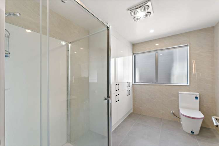 4 Hautoa Lane Flat Bush_21