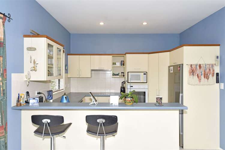 27 Acorn Close Waltham_11