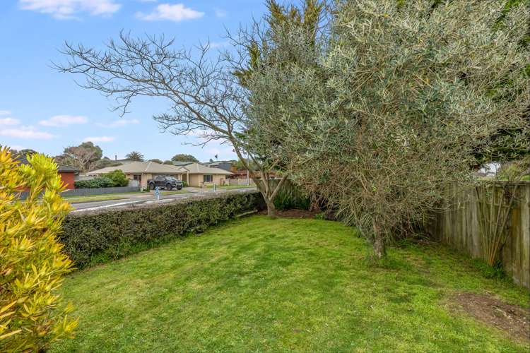 155 Guildford Drive Paraparaumu Beach_18