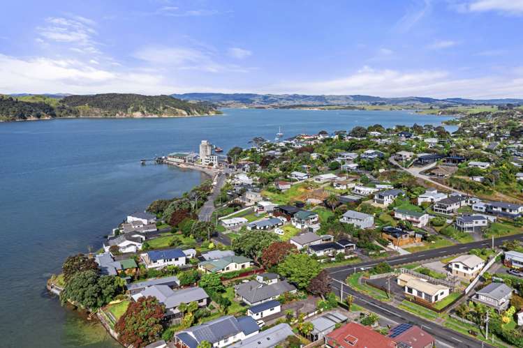 1 Government Road Raglan_24