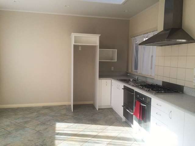 11 Udy Street Petone_3