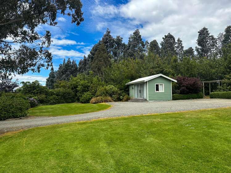 318 Waipango Ermedale Road Gummies Bush_19