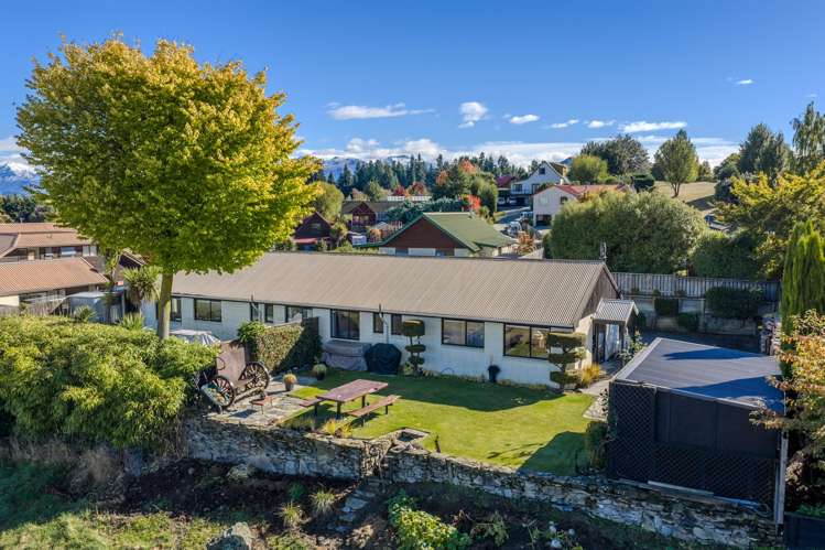 6B Mount Iron Drive Wanaka_18