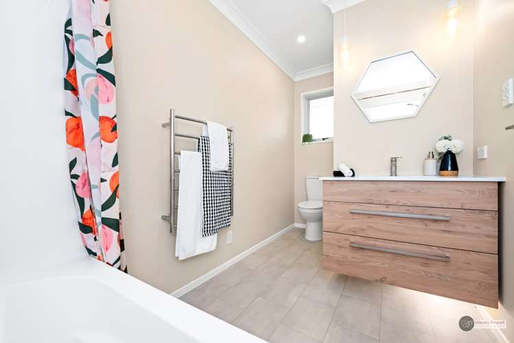 101a Wyndrum Avenue Waterloo_12