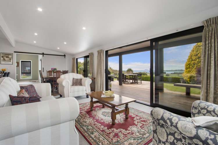 97 Morton Road Aongatete_12