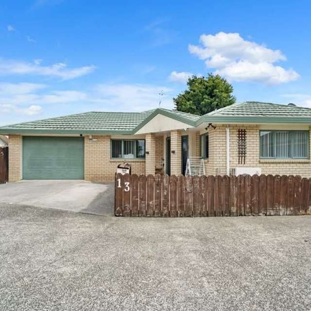 3 Bedroom house Brick and Tile + 1 Bathroom