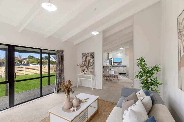 9 Cousins Avenue East Foxton Beach_5