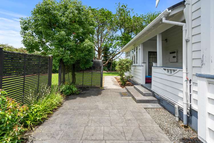 1 Apirana Avenue Regent_26