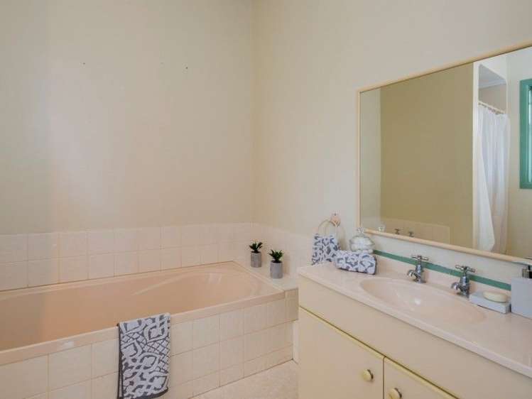 78 Moana Street Otaki Beach_9