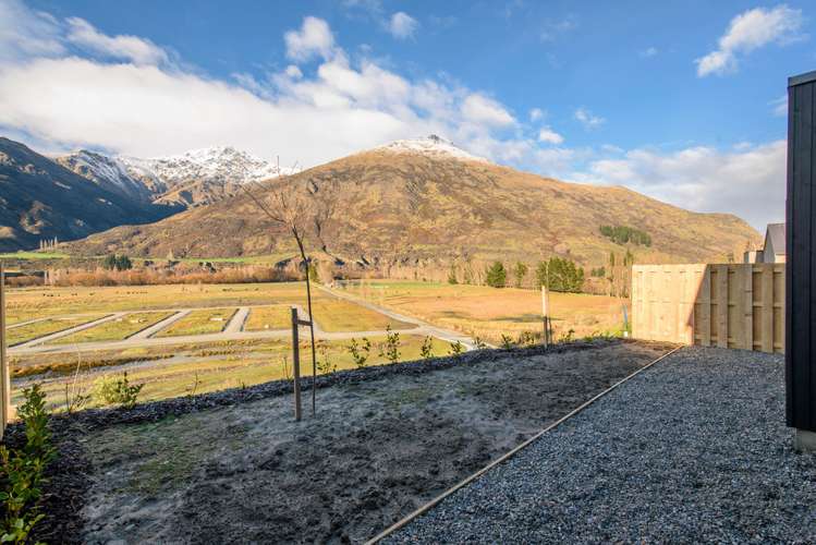 18 Huxley Place Dalefield/Wakatipu Basin_15