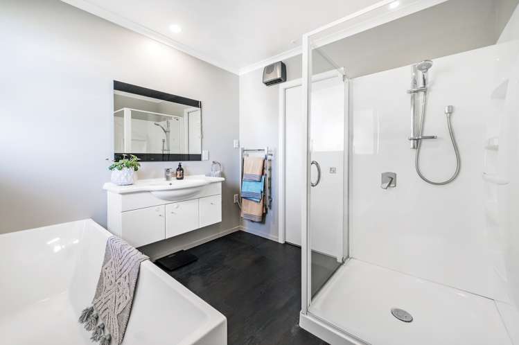 6 Clayton Road Amberley_12