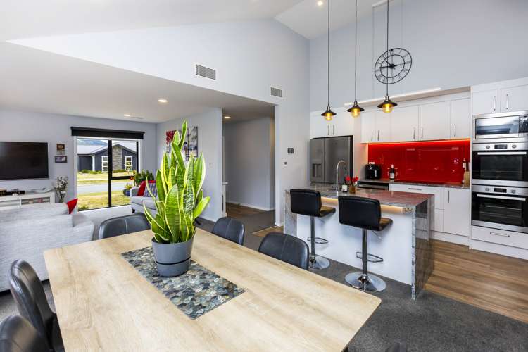 23 Salisbury Crescent Wallaceville_11