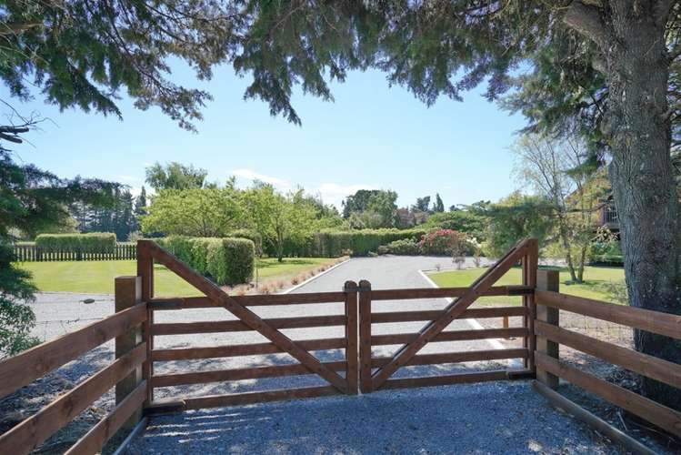 25 Jessons Road Harewood_19