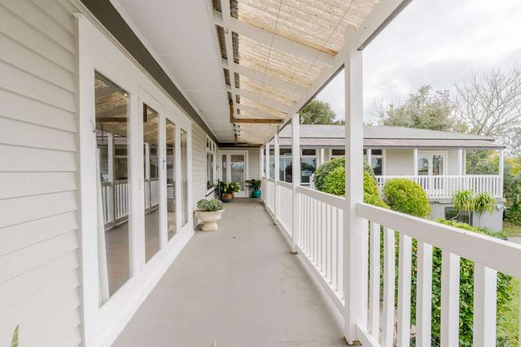 114 Tuhikaramea Road Dinsdale_35
