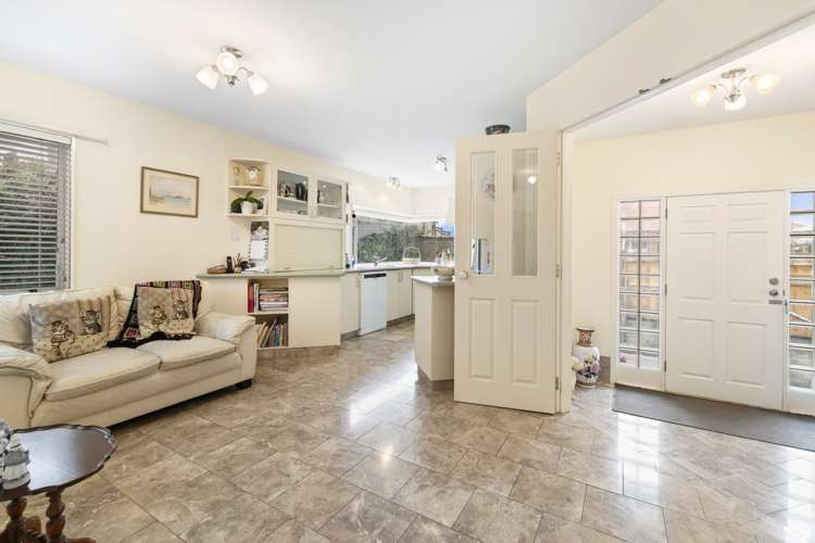 2/34 Parkhill Road Mellons Bay_7