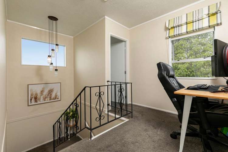 1/10 Mannering Place Hillcrest_8