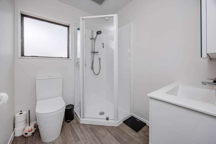 2/28 Gloucester Road Manurewa_11