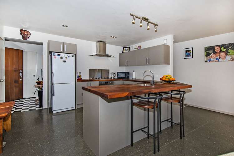 13 Lowburn Avenue Waipu_2