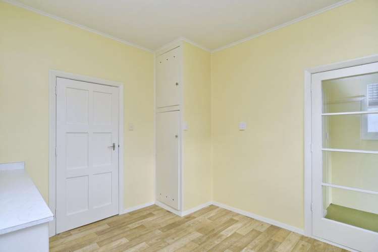 2/50 Radley Street Woolston_9