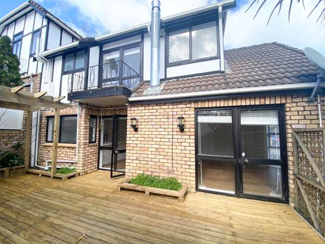 12a The Glen Remuera_1