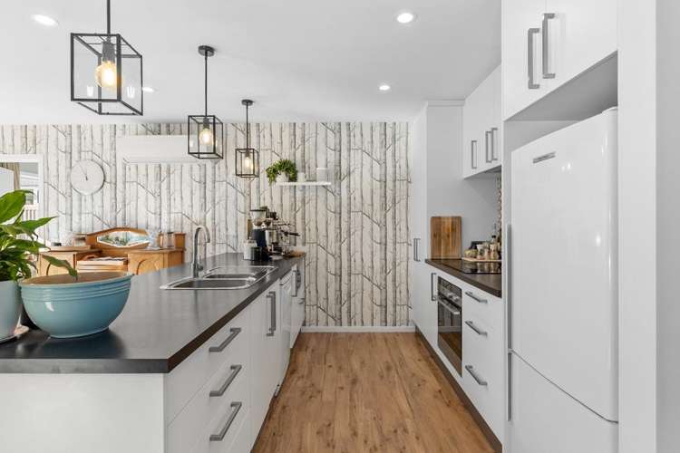 4 Warbler Lane Albert Town_17