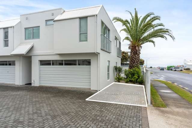 1/405 Lowe Street Whangamata_3