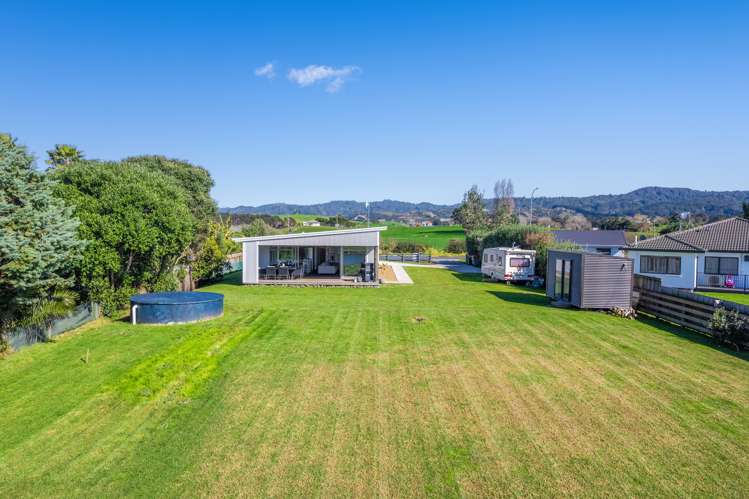 1158 East Coast Road Whakatiwai_21