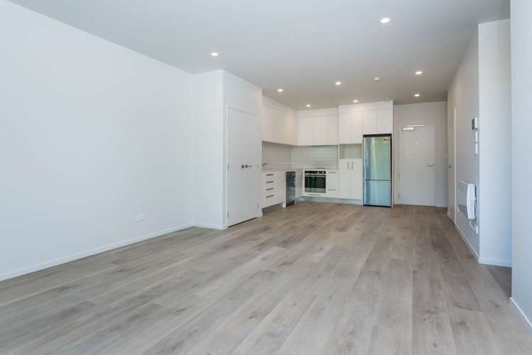 201/36a Greenslade Crescent Northcote_3