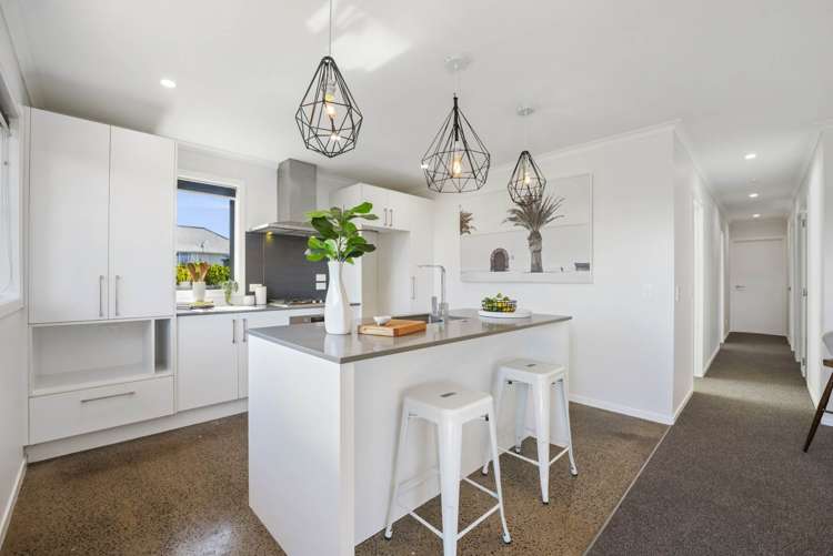 2 Pompallier Lane Papamoa Beach_11