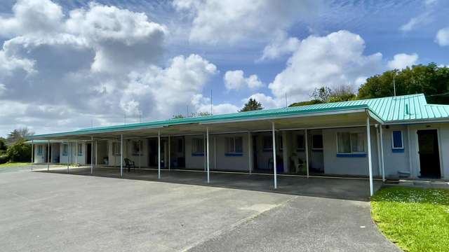 Freehold Motel on 7000 sqm of Land