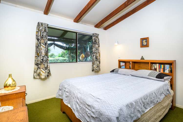 5 Erangi Place Bethells Beach_10