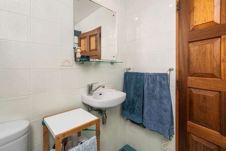 217 Taylors Mistake Road Te Onepoto / Taylors Mistake_10