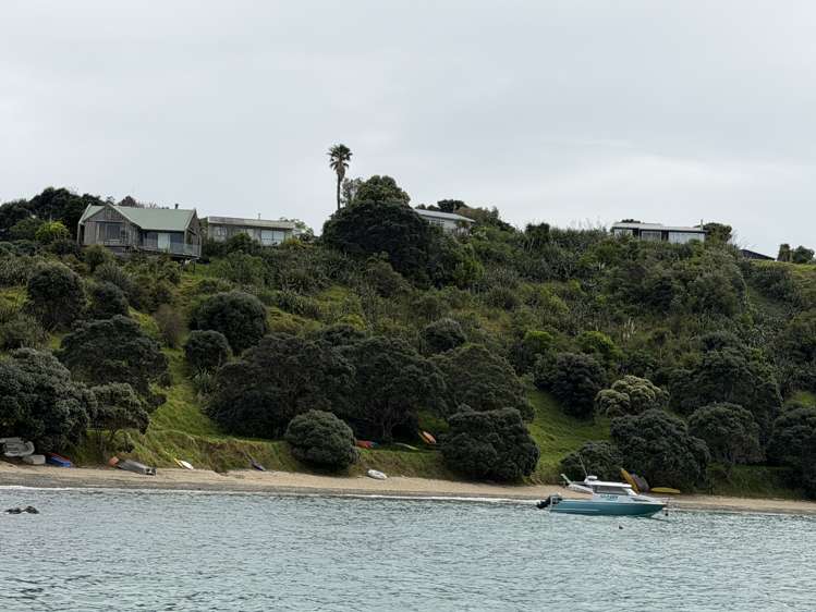 18 South Pacific Road Rakino Island_12