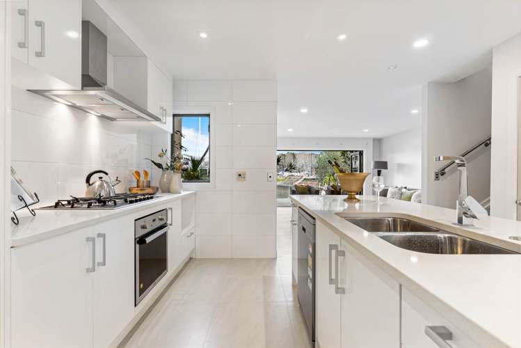 155 Waterside Crescent Gulf Harbour_15