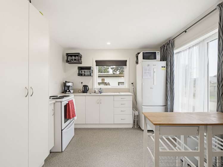 42 Moody Street Gore Bay_11