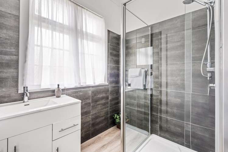 12 Whitehaven Street Lawrence_9