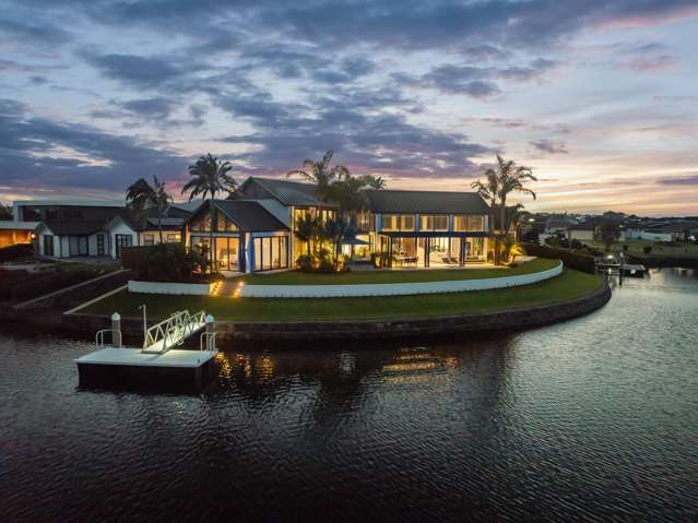 Jewel of Marsden Cove - award-winning waterfront