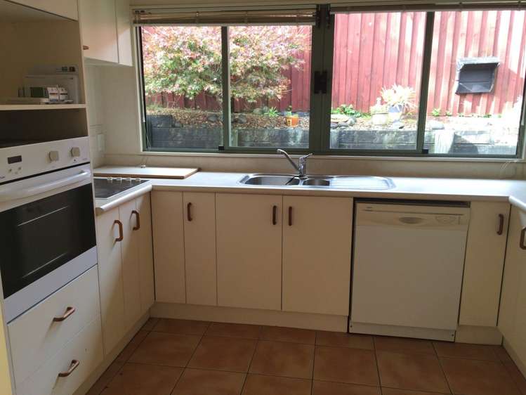 22 Abbotleigh Avenue Te Atatu Peninsula_1