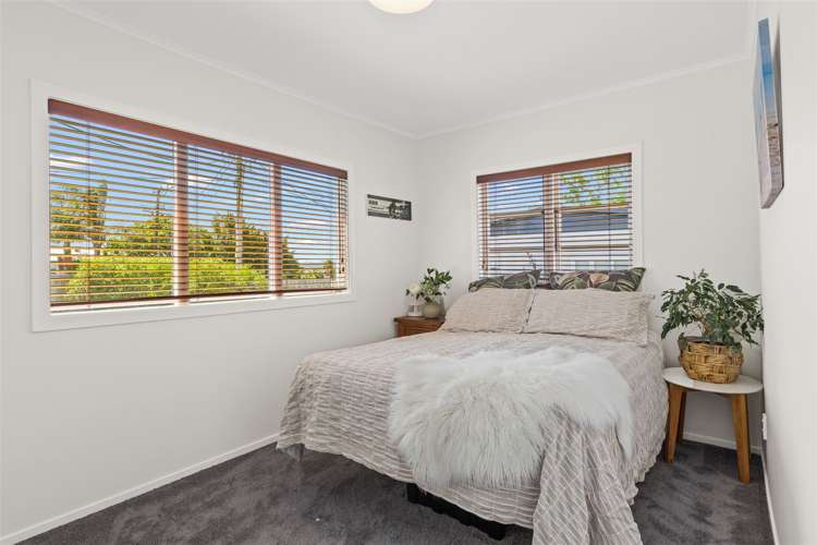 2/13 Salisbury Road Birkdale_18