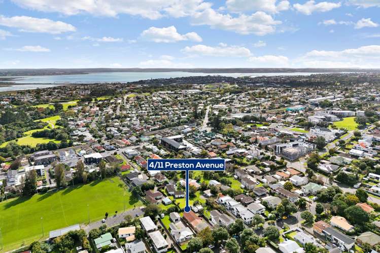 4/11 Preston Avenue Mt Albert_19