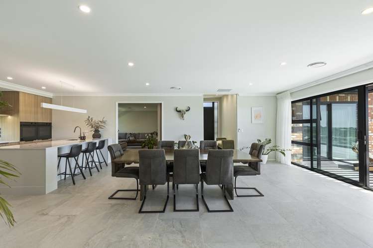 51 Fernbrook Drive_1