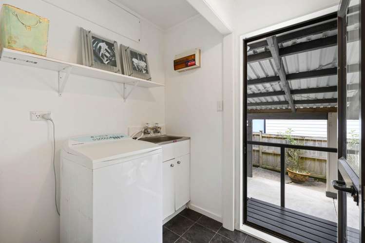 2/34 Tupaki Place Pakuranga Heights_17