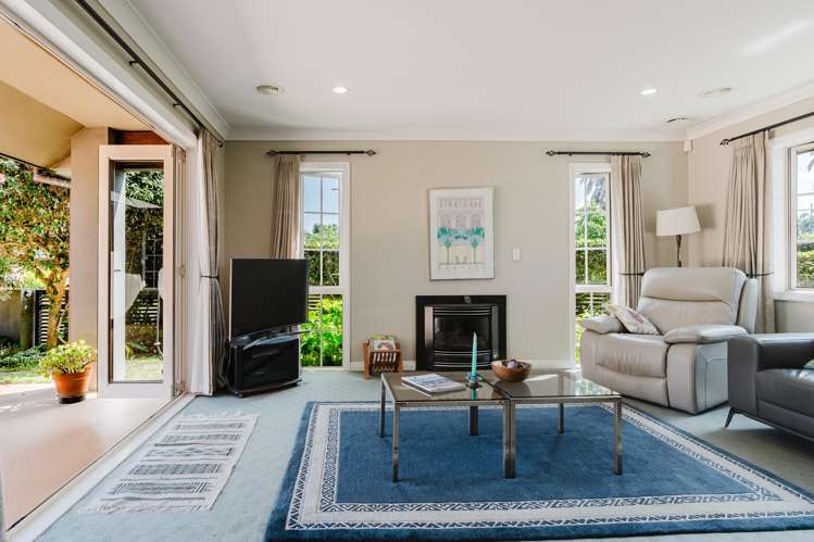 1 Westbury Mews Huntington_12