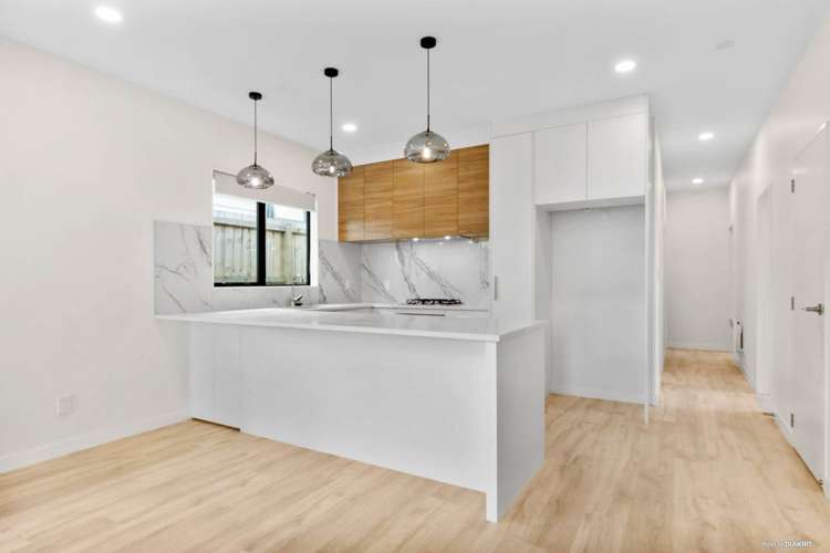 115 Tiriwa Drive Massey_5