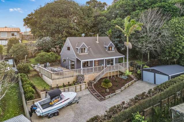 Extraordinary Family Sanctuary in the Hills!