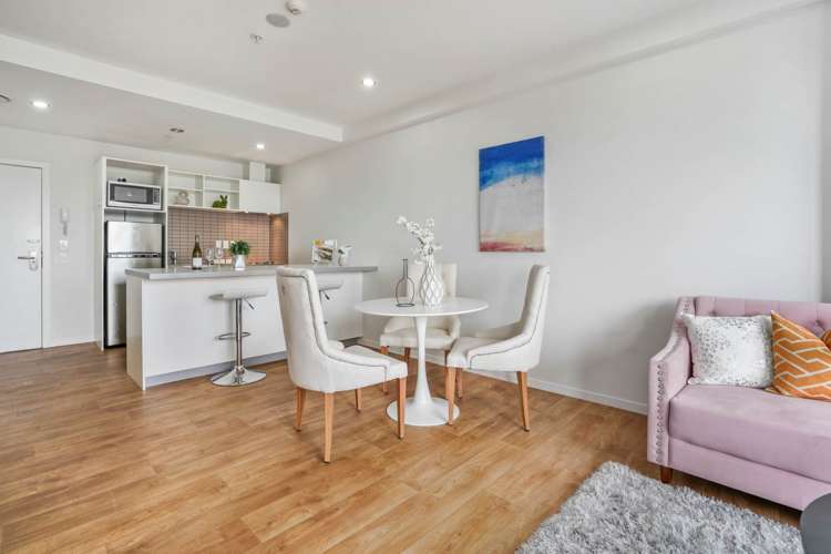 1205/20 Mccrae Way New Lynn_6