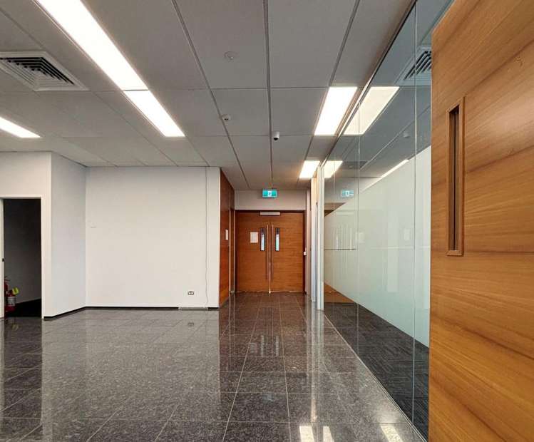 7 Show Place Addington_3